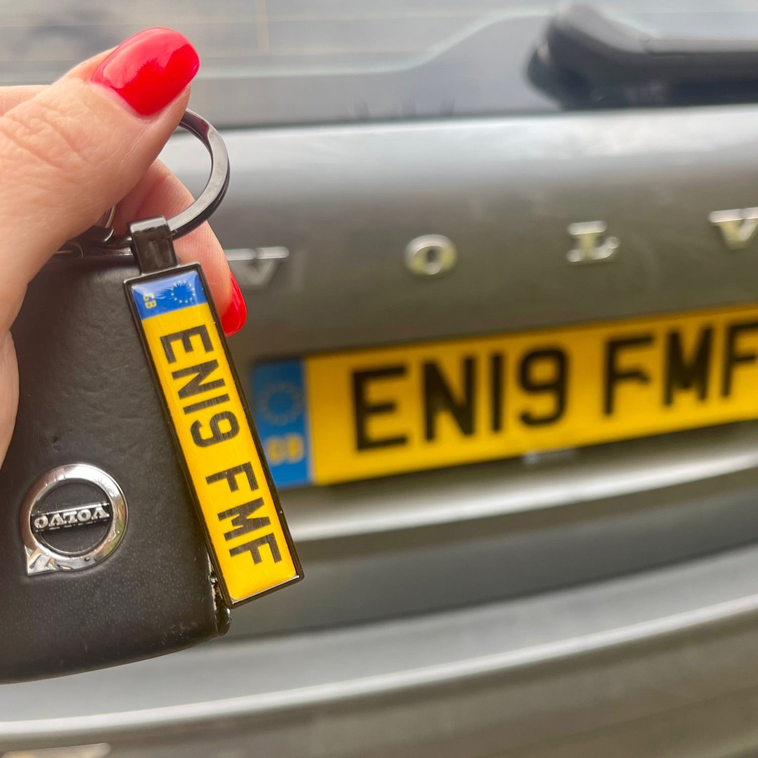 Mini number plate on sale keychain